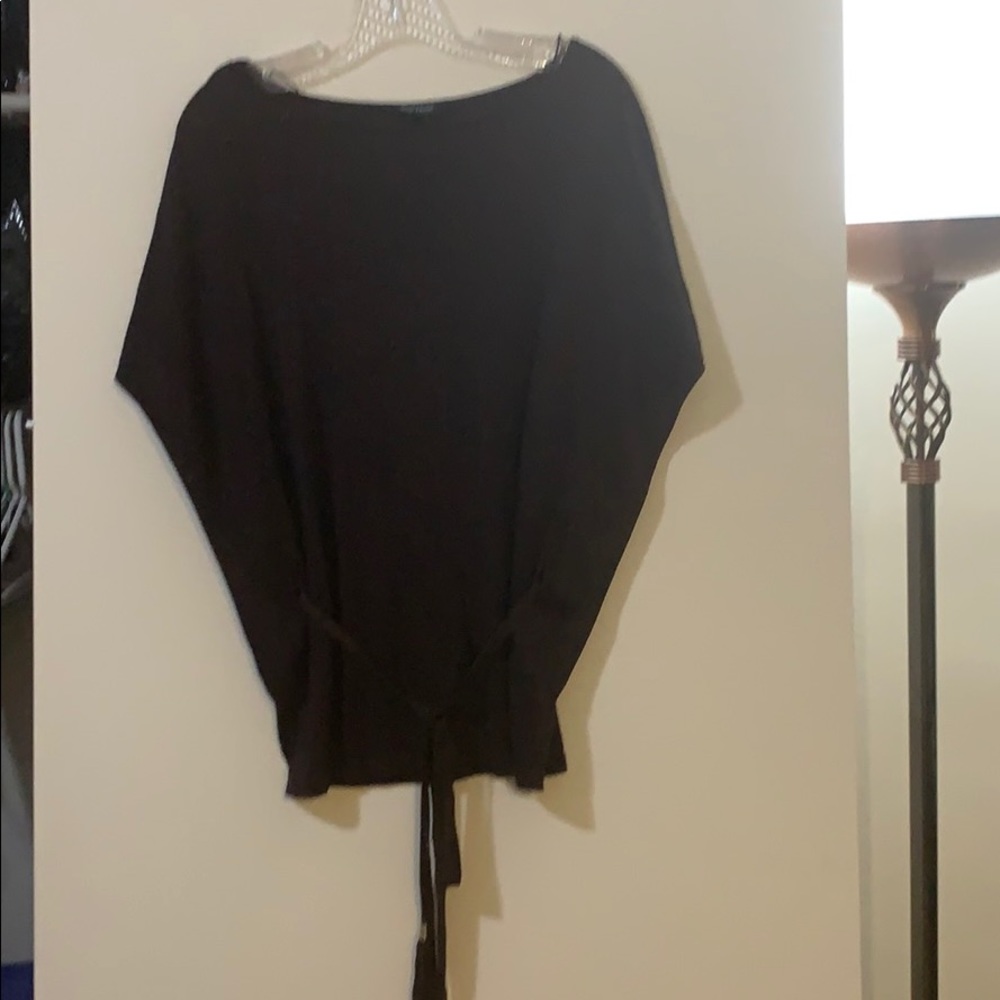 WHBM top